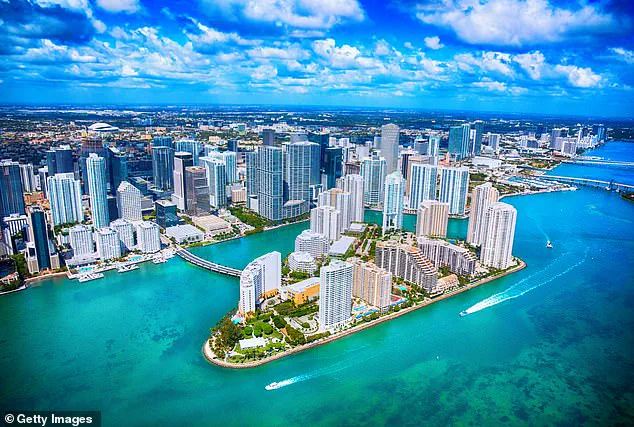 Study Links Toxic Algae in Florida Waters to Alzheimer's Disease