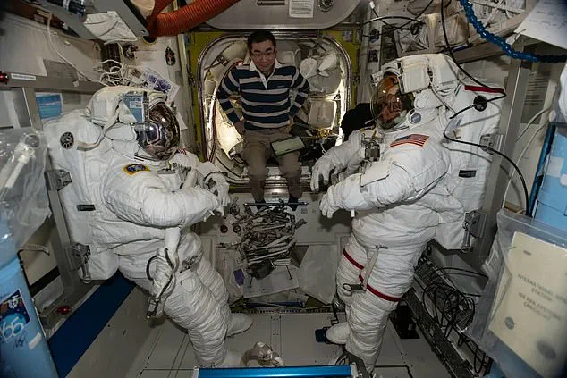 NASA Considers Evacuation of ISS Astronaut Due to Unspecified Medical Concern, Potential Early Termination of Crew-11 Mission
