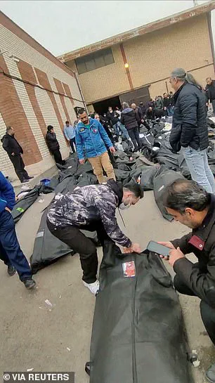 Late-Breaking: Trump Receives Iran Military Targets Dossier as Pressure Mounts Over Protest Crackdown