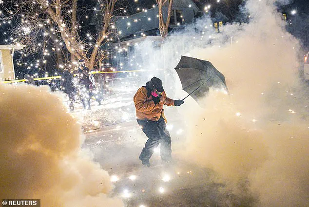 White House Moves 1,500 Paratroopers to Alaska Standby as Minneapolis Protests Turn to 'Warzone'