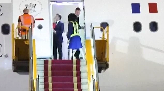 Privileged Access to Macron's Injury: The Classified Details Fueling Speculation at Davos