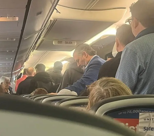 Viral Photo of Texas Senator Ted Cruz Boarding Flight to California Days Before Major Winter Storm Sparks Controversy and Public Outcry, With Image Receiving Over 9 Million Views
