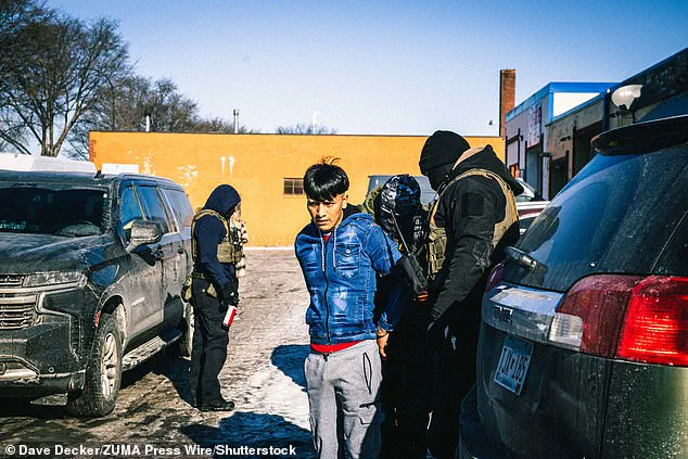 Federal Agents Break Window on SUV During Border Patrol Operation in Minnesota, Alleged Illegal Migrant Attempting to Flee