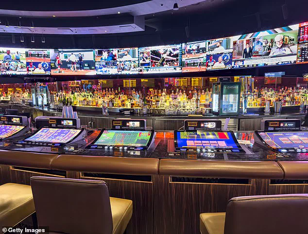 Las Vegas Faces Tourism Collapse in 2025 as Visitor Numbers Drop 7.5% to 38.5 Million, Marking Sharpest Decline Since Post-Pandemic Recovery