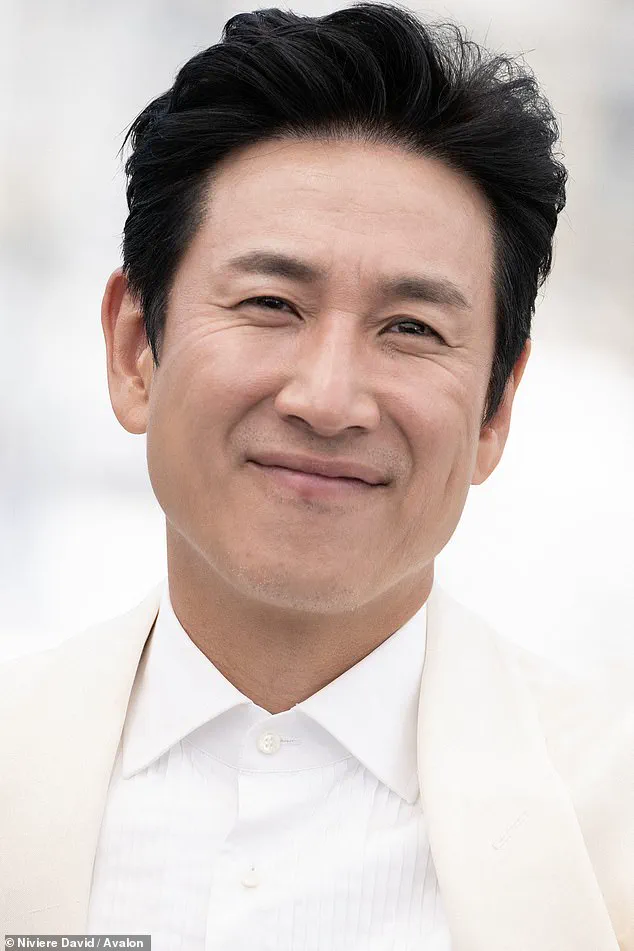 Tragedy in South Korea: Singer Mo Su-jin Dies at 27, Music Community in Shock