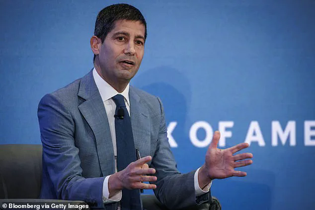 Trump Names Kevin Warsh as New Fed Chair, Citing Powell as 'Too Late' and 'Moron' in Power Struggle