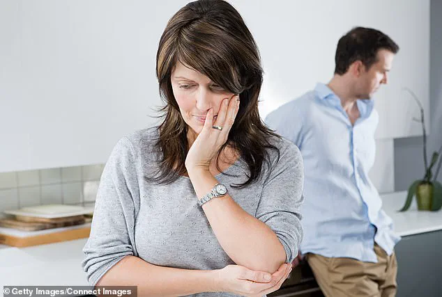 Long-Term Study Reveals Women's Peak Happiness Occurs During Cohabitation, Not After Marriage