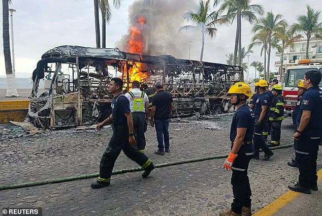 Beauty Coach Tracy Lane Trapped in Mexico Cartel Violence Amid Social Media Backlash