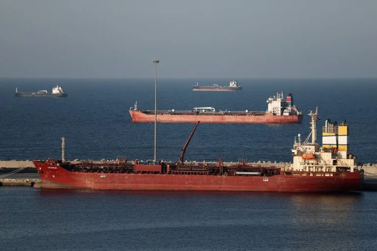 Oil Prices Surge Past $100 Amid Middle East Tensions and Shipping Route Risks
