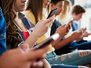 High Screen Time Among Infants Under Nine Months Sparks Concerns, EPI Study Finds