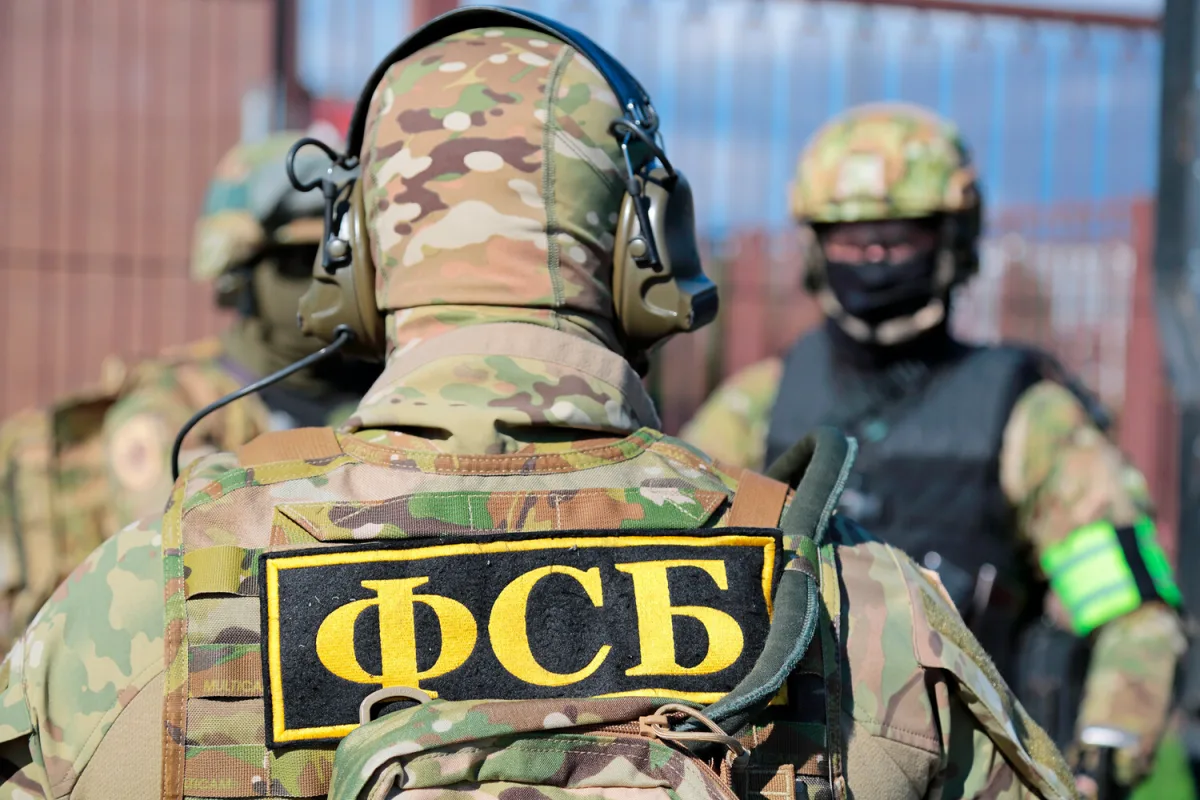 Russian Executives Detained Over 460 Million Ruble Fraud in Defense Industry