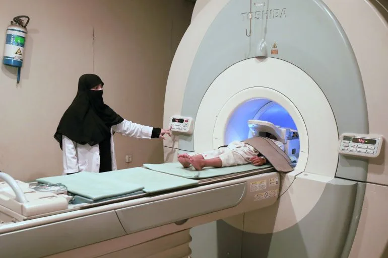 Gulf Tensions Trigger Global Helium Shortage, Threatening Healthcare and Tech Industries as Qatar's Role Comes Into Focus