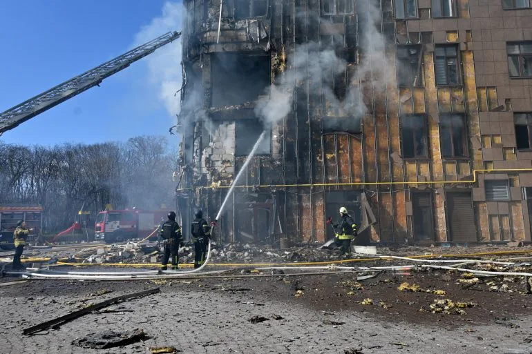 Russian Air Strikes in Ukraine Kill at Least Four, Injure 11 as Hostilities Escalate