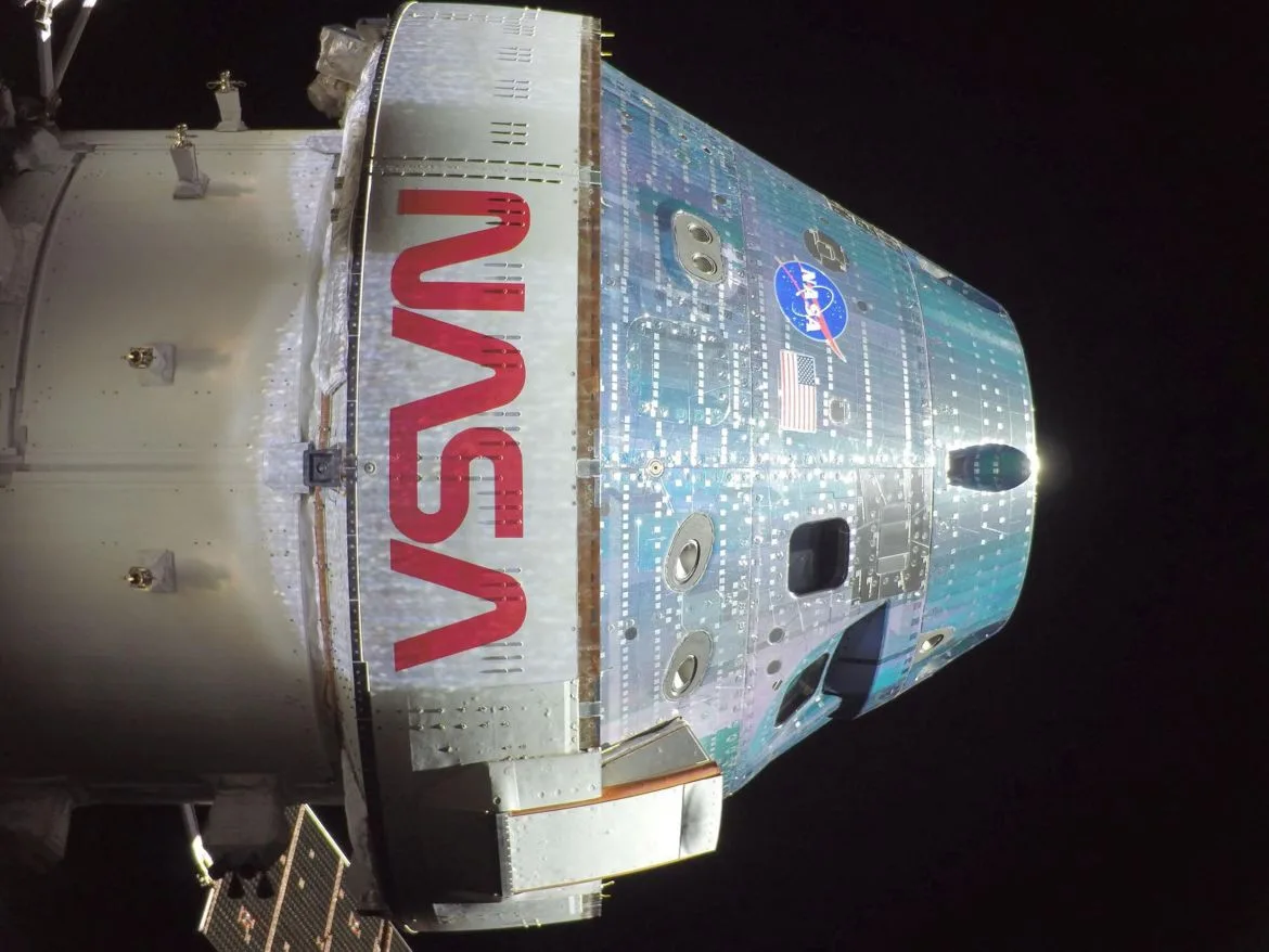 Artemis II Mission Reaches Midpoint: Astronauts Capture Earth from Space as Historic Journey to Moon Continues