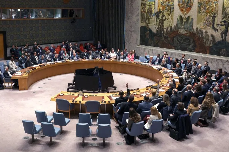 Russia and China Block UN Resolution to Secure Shipping in Strait of Hormuz, Raising Concerns Over Global Trade and Diplomatic Divides