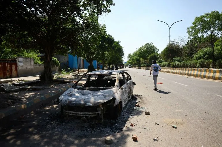 Violent Protests Erupt in Noida as Factory Workers Demand Higher Wages Amid Global Inflation Surge